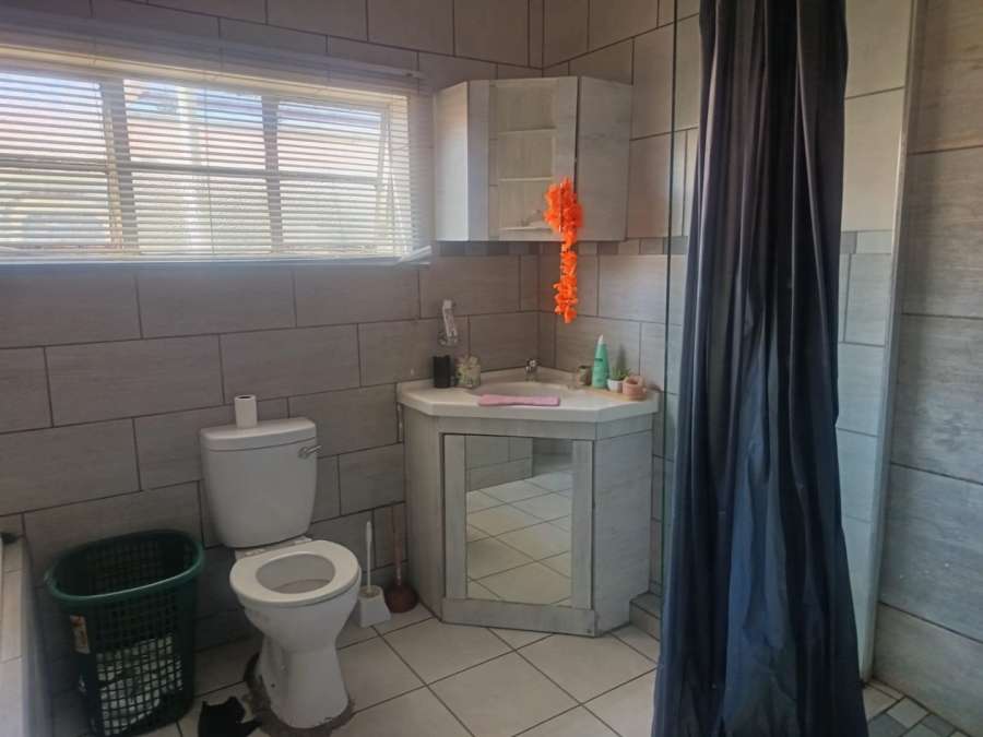 4 Bedroom Property for Sale in Herlear Northern Cape